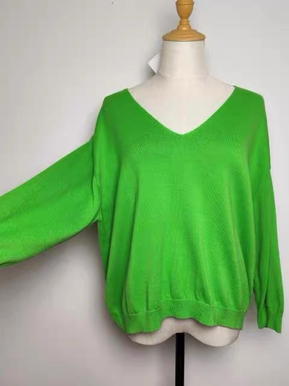 SORA 100% Cotton Bright Green Oversized V-Neck Sweater Size M
